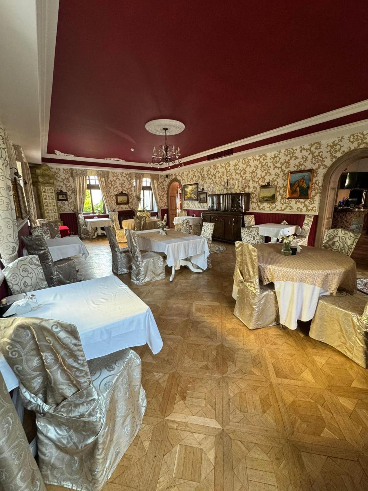 Hotel Palacyk Konin Exterior foto